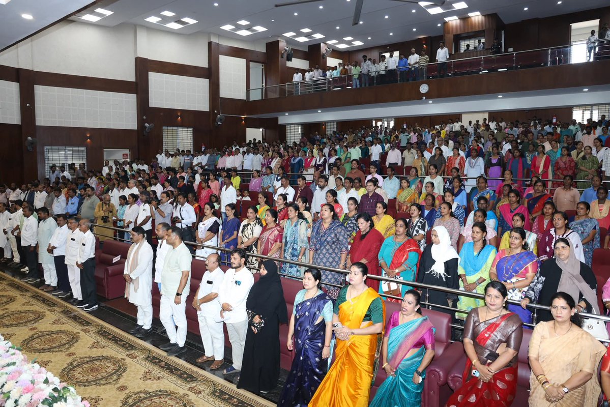 byrathi_suresh's tweet image. Laid the foundation stone for various development works in Mangaluru under Phase 2 of the Mahatma Gandhi Urban Development Scheme at a program organized by the City Corporation today.

#Mangaluru #Karnataka #UrbanDevelopment #Infrastructure #MahatmaGandhiScheme #ByrathiSuresh