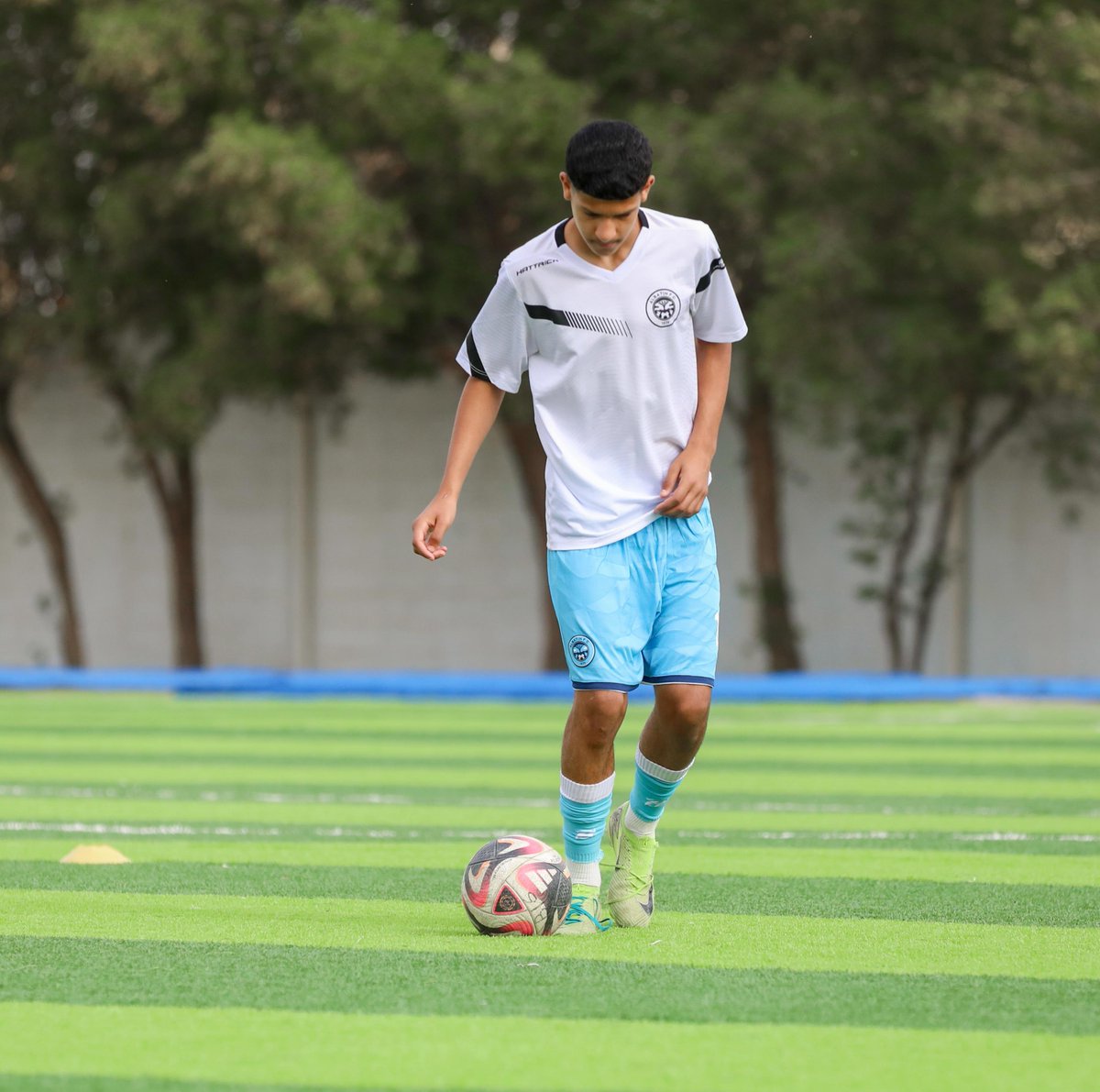 الباطن | الفئات السنية tweet media