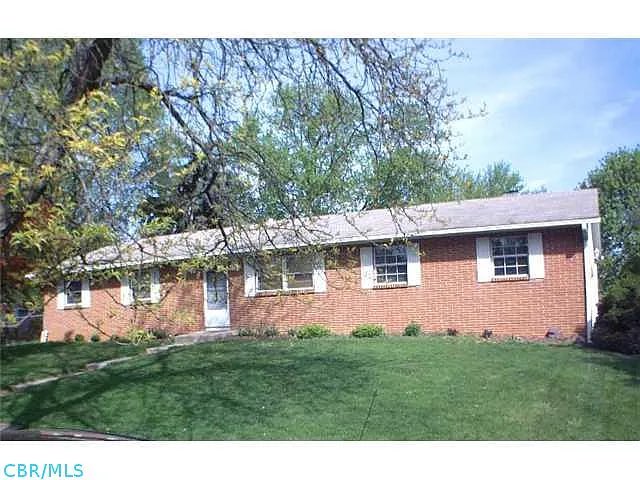 JacquelineRLine's tweet image. Did you know Gus C. Sariotis who lived at 3688 Gairlock Drive in Columbus, Ohio in the 1980s until his death in 1992? #columbus #ohio #columbusohio