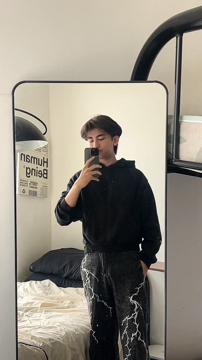Zevyq tweet media