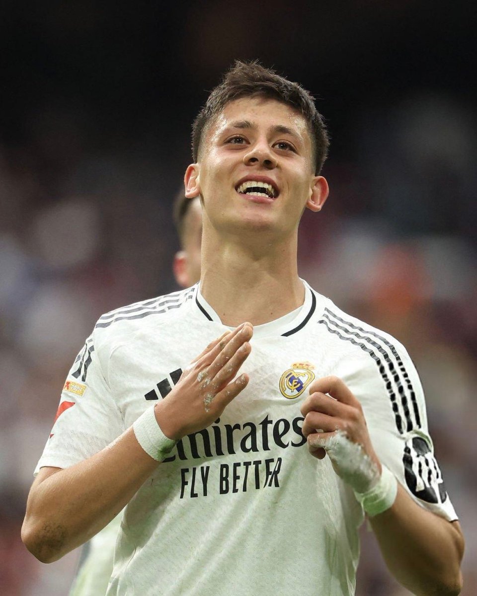 (fan) REAL MADRID FANS 🤍 tweet media