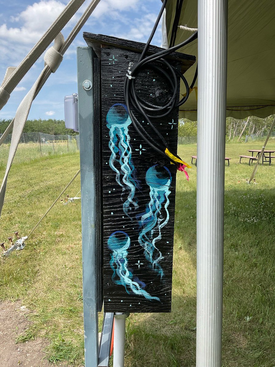 MRiverclan's tweet image. Cosmic jellyfish mural (the sequel) #art #artist #mural #painting #jellyfish

Speedpaint: youtu.be/wnMmzk35PbM