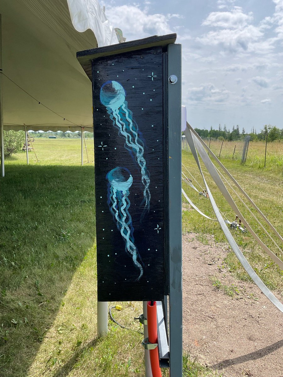 MRiverclan's tweet image. Cosmic jellyfish mural (the sequel) #art #artist #mural #painting #jellyfish

Speedpaint: youtu.be/wnMmzk35PbM