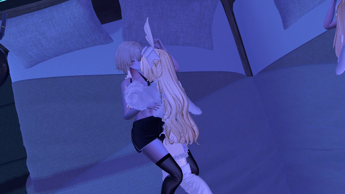 今日の13頃、、、、、11時に起きるんじゃなかったの？