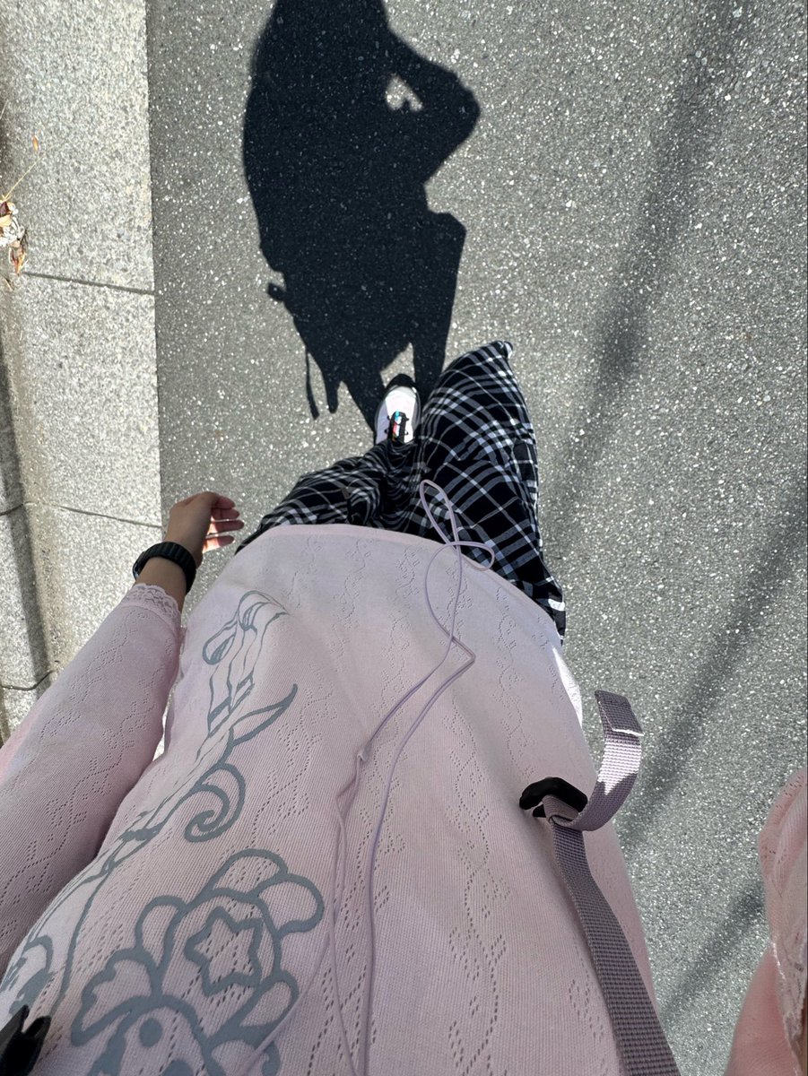 つきち tweet media