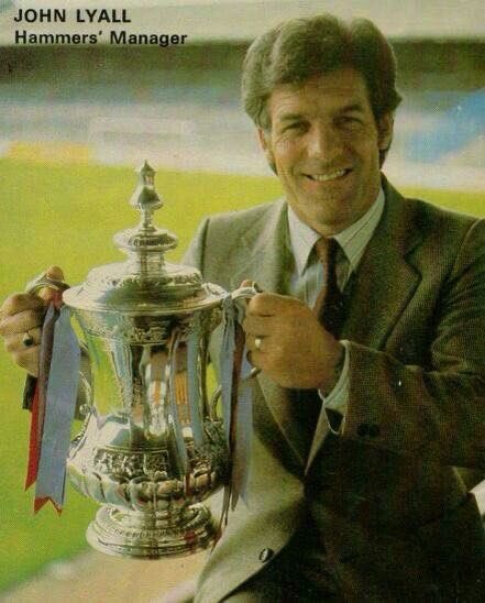 Billy Bonds Stand tweet media