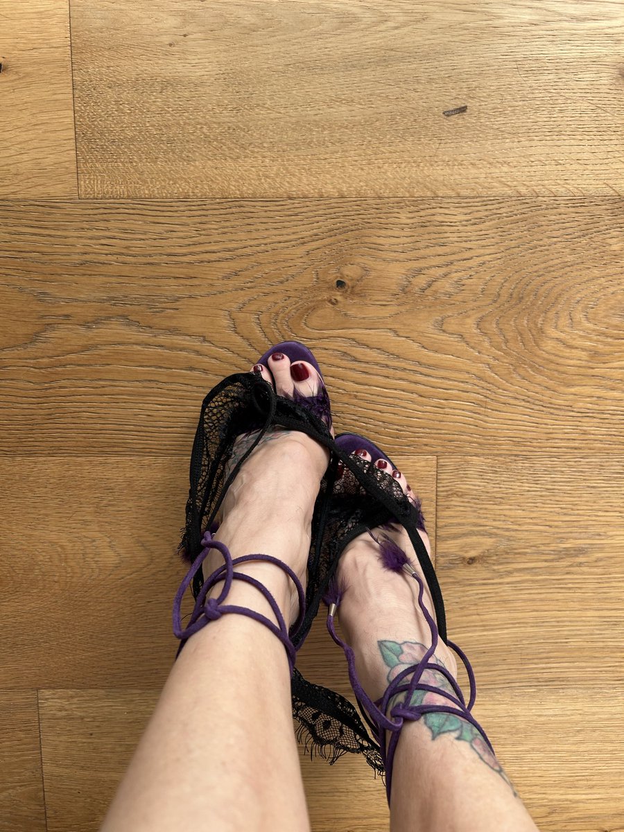 Pineapple LS 🍍 tweet media