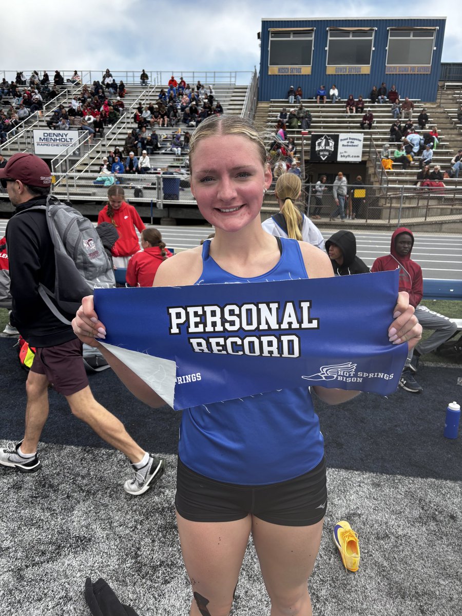 HotSpringsTF's tweet photo. Ashlynn off to a great start this season. #1 in Class A for the 400 (58.49), #2 in the 200 (26.25) and #7 in the 100 (12.99). https://t.co/zzc4TxCfrd