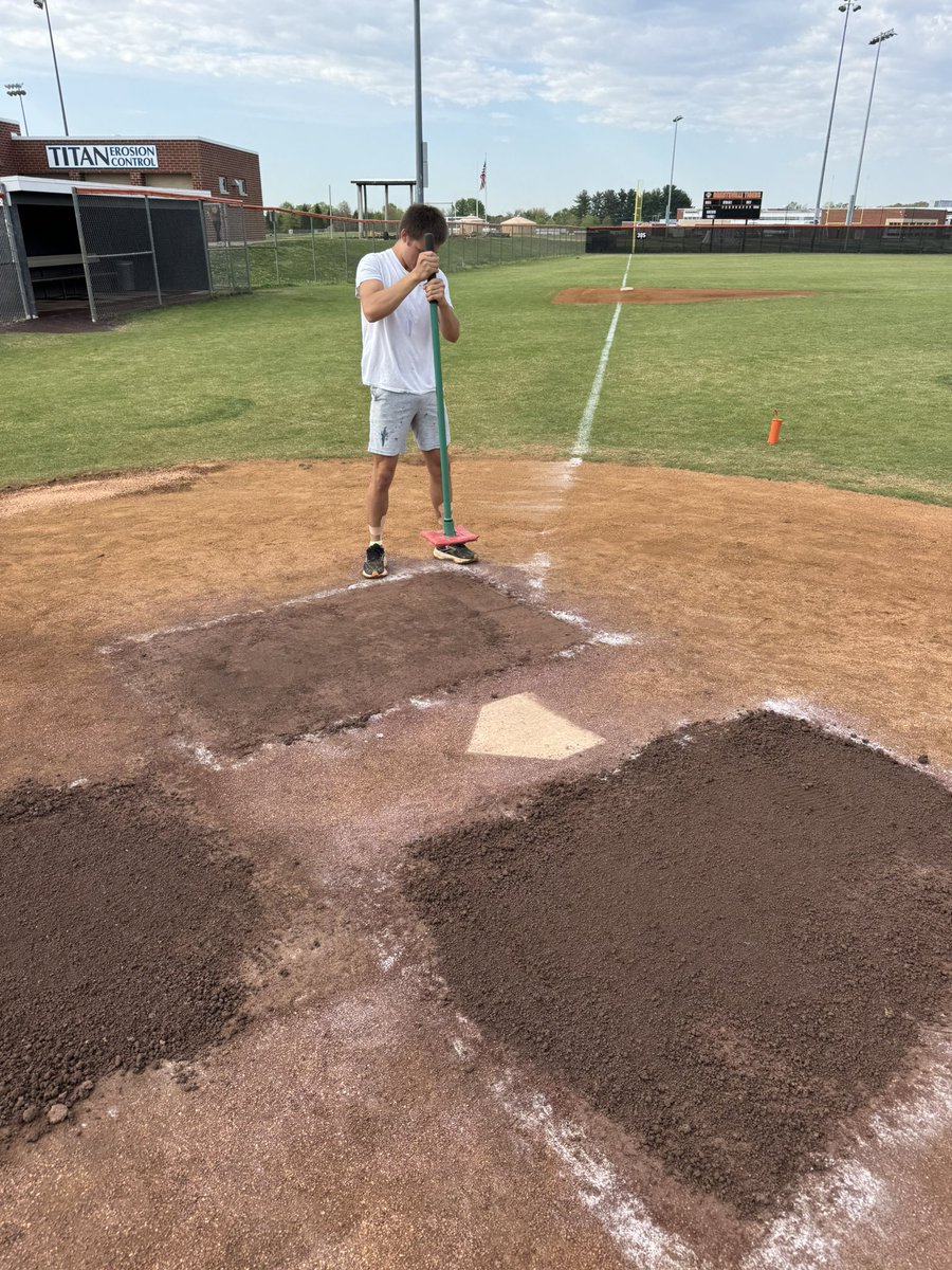 Brentsville Turf Toro Grounds Academy tweet media