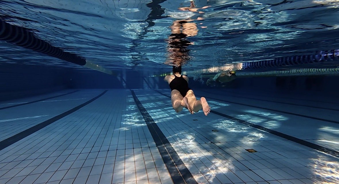 𝟎𝟑：𝟒𝟔 tweet media