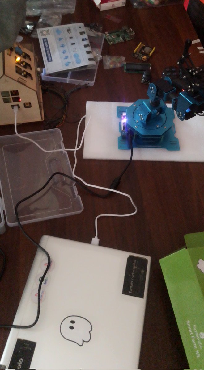 Ɉ⟁MΞS tweet media