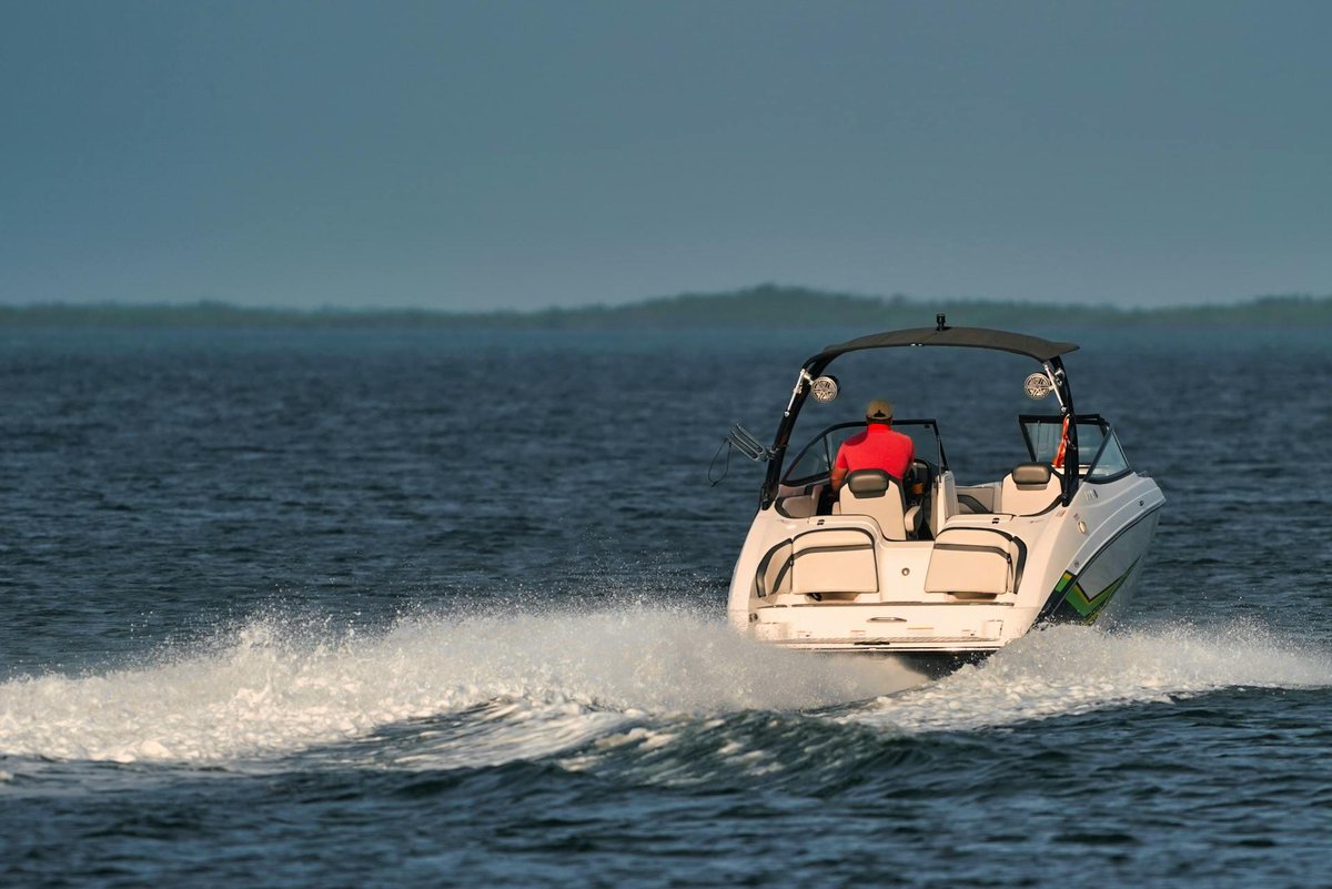 BeachHomesRE's tweet image. New to boating? ⚓️ Set sail confidently with our beginner's guide! Learn essential tips for navigating the seas safely and embark on your boating adventure today.⚓️Read more👉lakehomes.site/4tLXUoO 

#BoatingBasics #BeginnerBoater #NavigateTheSeas #BoatLife #SailingTips