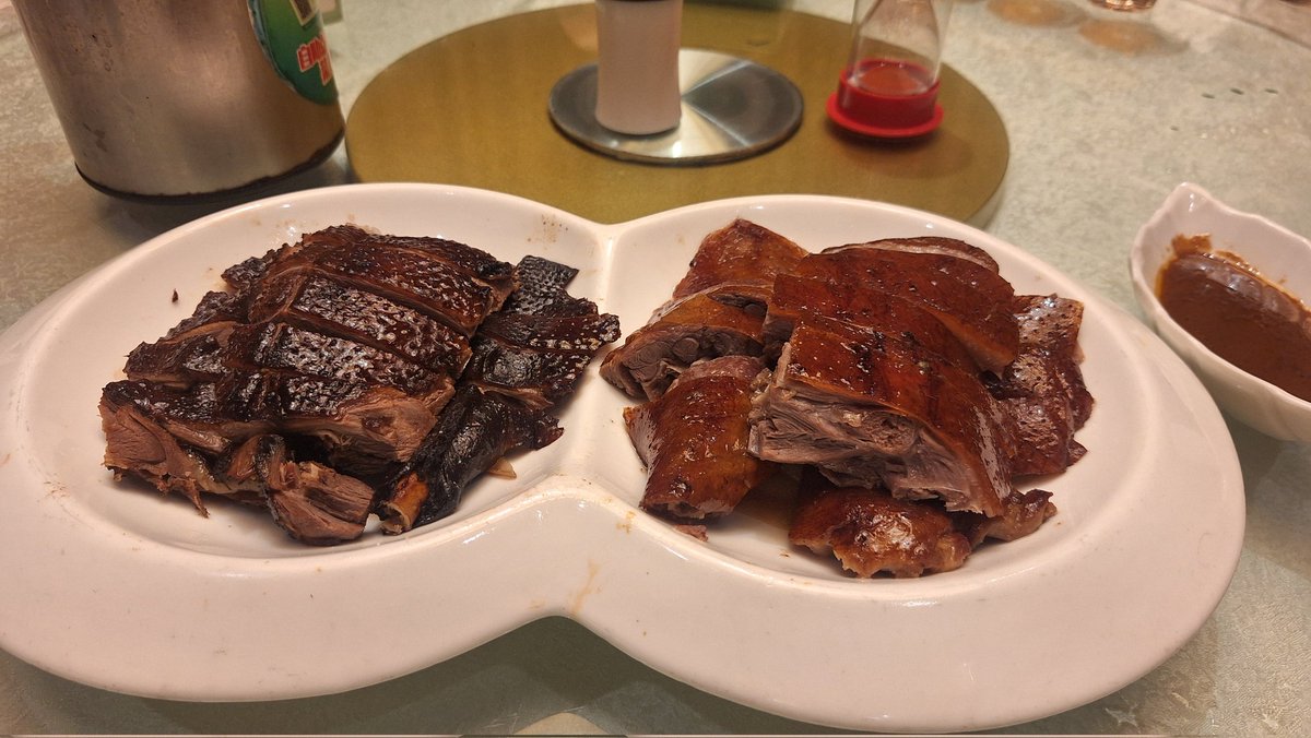 dmanso73's tweet image. En China cada comida es un festín de sabores con cuidada presentación. El vino ya sabéis, el italiano de siempre. Cena de despedida de Guilin 👌🍷
#vino #gastronomía #Guilin