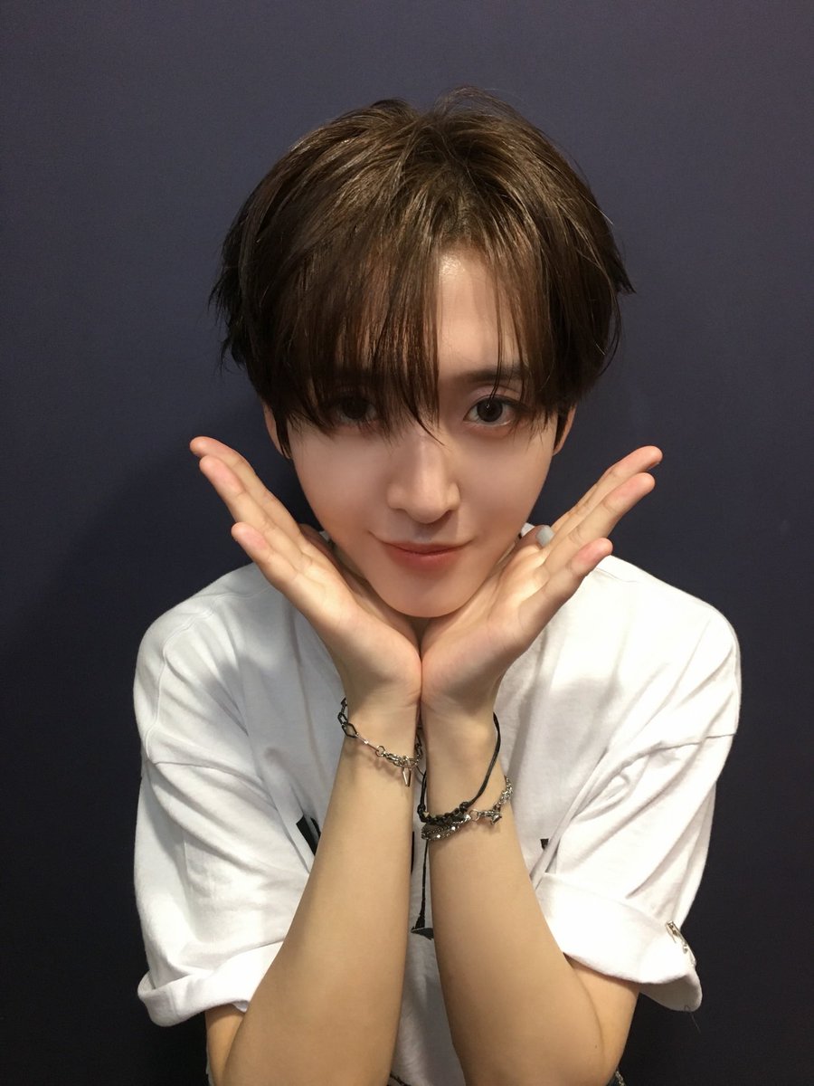 myfavedh's tweet photo. 260418 킥플립 인스타 #동현

🤍💙 https://t.co/lCHHKlPxsS