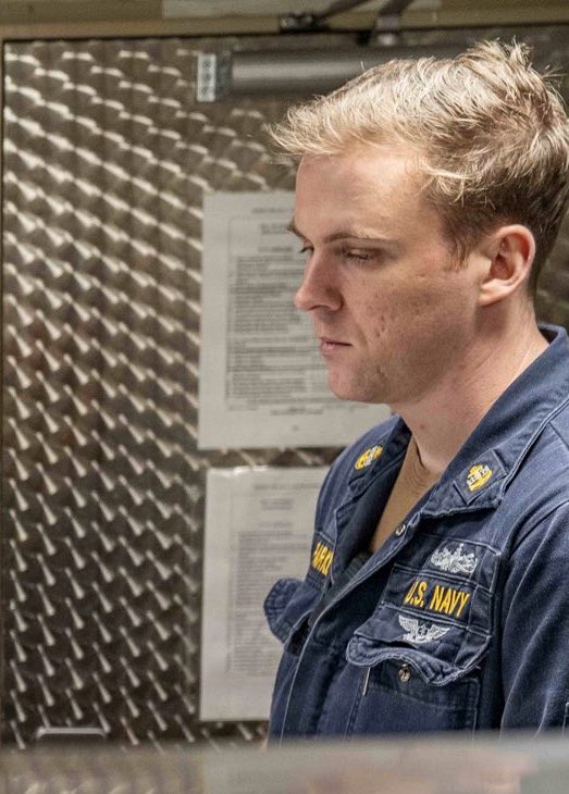 <a href="/USNavy/">U.S. Navy</a> <a href="/USNavyCNO/">Office of the Chief of Naval Operations</a> The face you make when you know the succulent food in front of you is just for the photo op, and it’s back to grey meat in a minute.