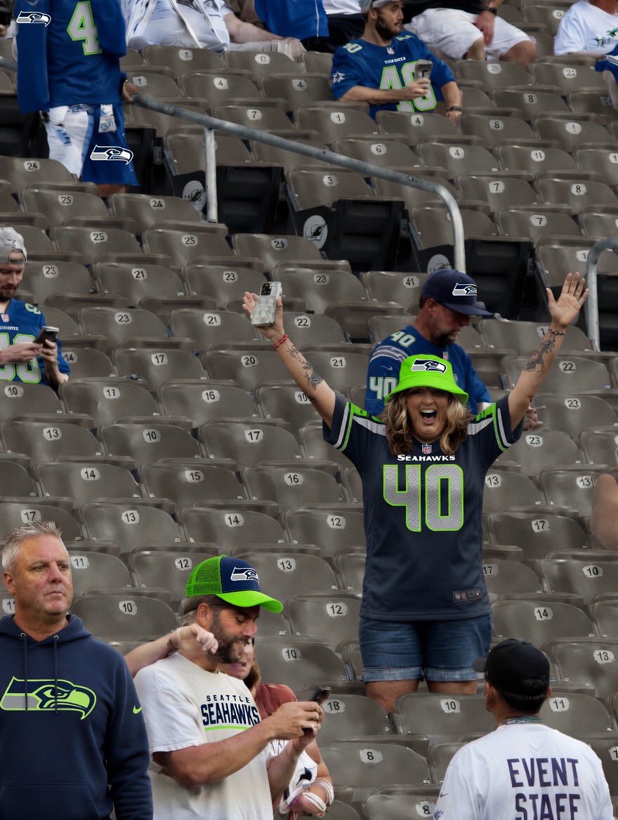 MomOfDBNN tweet media