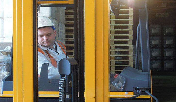 CliveFlucker's tweet image. Signage and instruction are essential for a #Safe #Forklift #Working environment, our guide explains all&amp;gt;&amp;gt; bit.ly/2sEkDIw