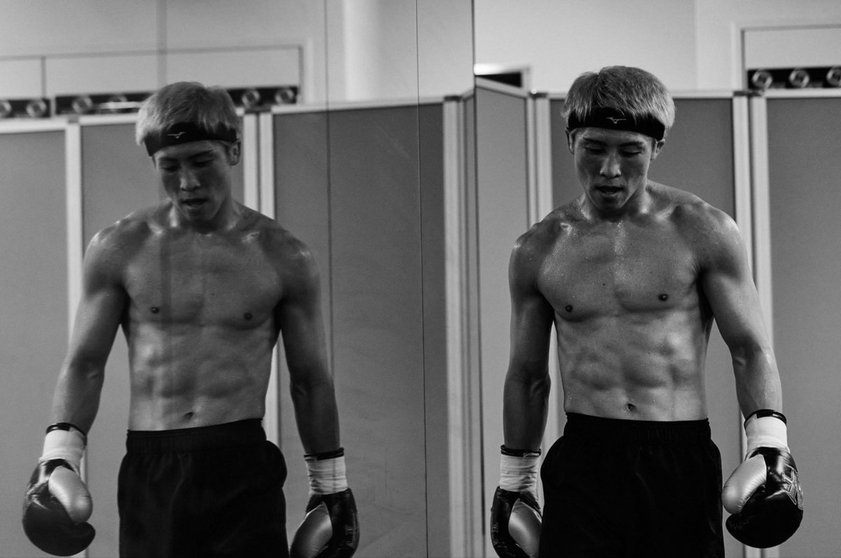Naoya Inoue drops recent photo and is looking in monstrous shape for super fight with Nakatani. 

#Boxing #InoueNakatani The Monster vs Junto Nakatani  
📷: Naoya Inoue