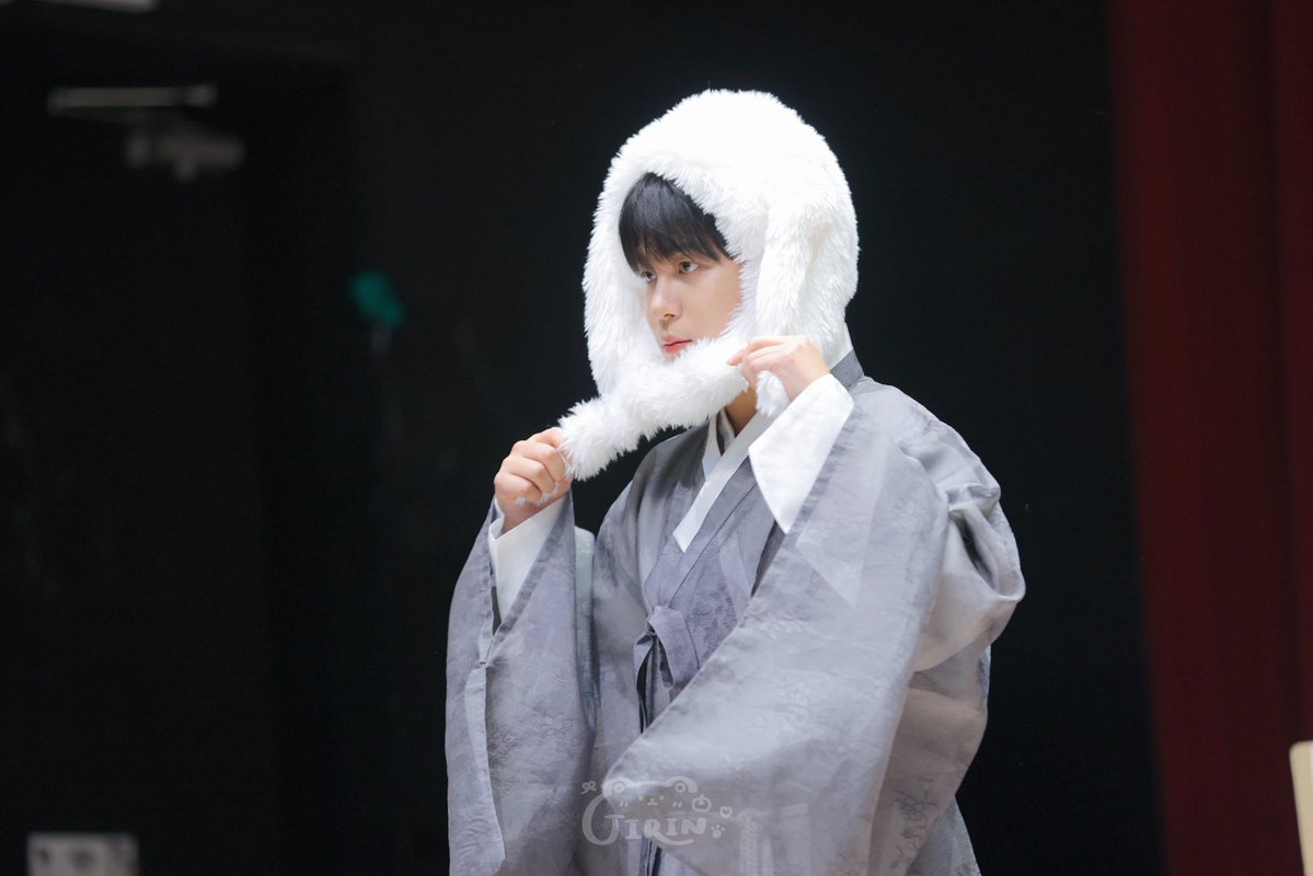 jirin_00_'s tweet image. 260219 MS

바니 바니   ꒰ა 🐰ྀི ໒꒱ ‧ ₊ 

#종호 #JONGHO  
#ATEEZ #에이티즈