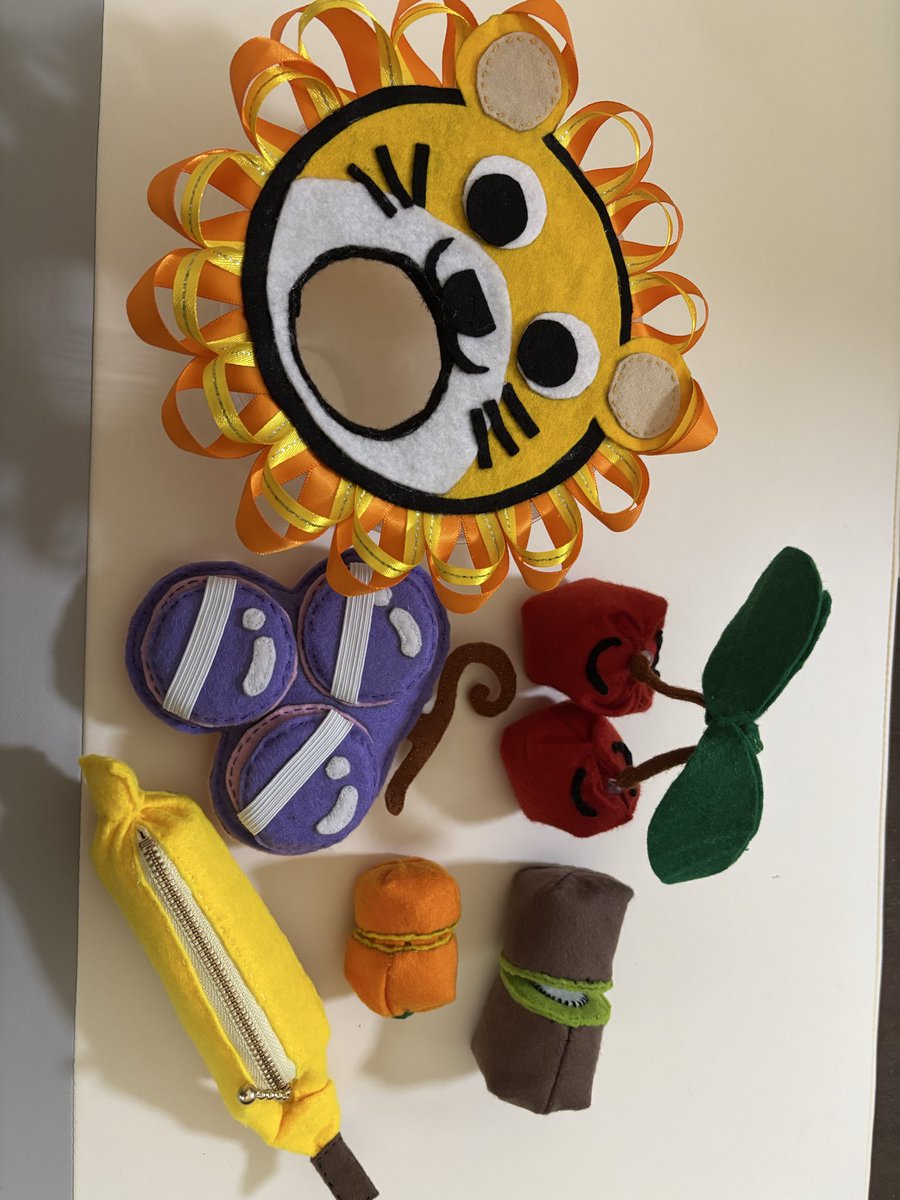 chocolate25255's tweet photo. 子供が生まれて1年たった🥳🎂

よく寝る子だったからこの1年手作りおもちゃやら季節のものとかいっぱい作ったなと…
つまみ細工やら裁縫やら手先が器用になった気がする🤣 https://t.co/fCTyCuCDMw