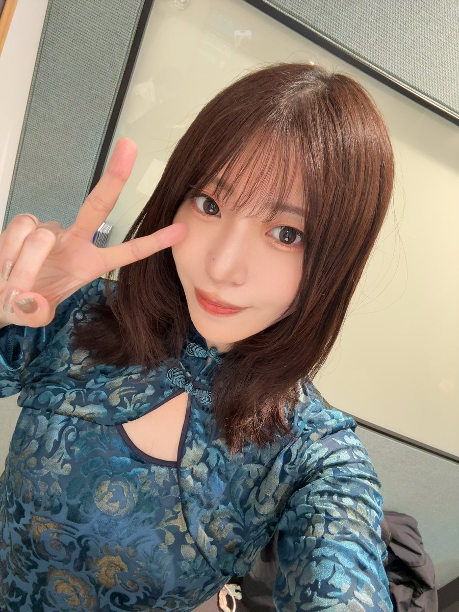 八巻アンナ tweet media