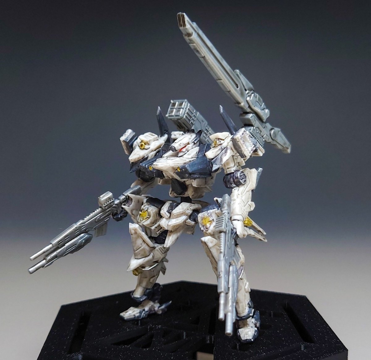 紅羅流あぶりチノフ tweet media