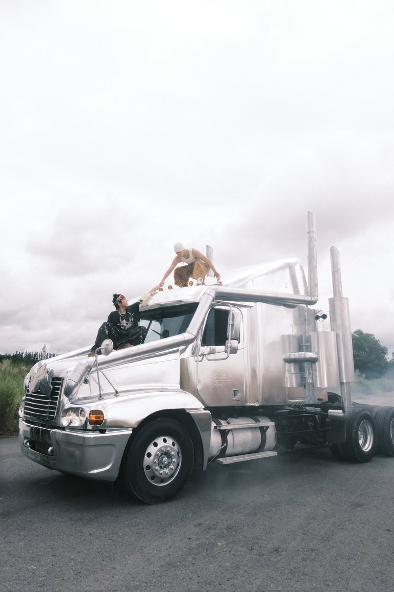 pri♬⋆.˚ ohyul's summer eyes tweet media