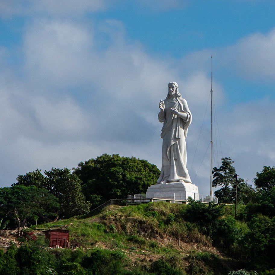 El turismo es un gran aliado en la protección de monumentos y sitios históricos de Cuba 🇨🇺, pues forman parte de los atractivos que presentamos a los visitantes. 
Su preservación no es sólo memoria, sino fuente de desarrollo sostenible para las comunidades.