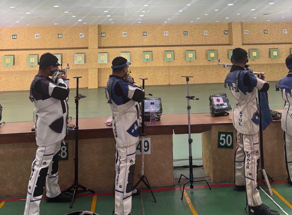 IaSouthern's tweet image. The Shooting Team of the Regiment of Artillery emerged as Overall Champions at the 22nd Young Blood Championship at Infantry School, #Mhow, clinching the Banner and Trophy for the first time.

The achievement underscores the #IndianArmy’s commitment to sharpening core combat