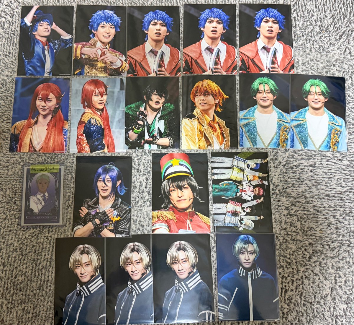 とみー tweet media