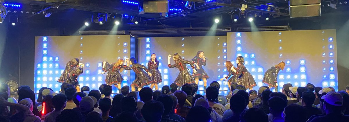 moshi2jkt48 tweet media