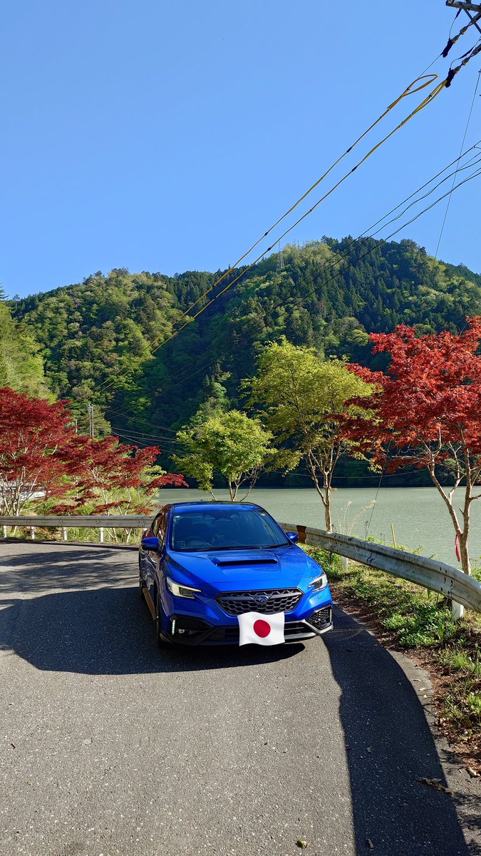 MEGAMATTYA's tweet photo. 一昨日は天龍村の平岡ダムに行ってきました。
堤体の上を通って対岸に行くと天龍村のウォーキングコースなんですけどトンネルが良い雰囲気してます。夏に来たら涼しそう。 https://t.co/G6GQE7wXoy
