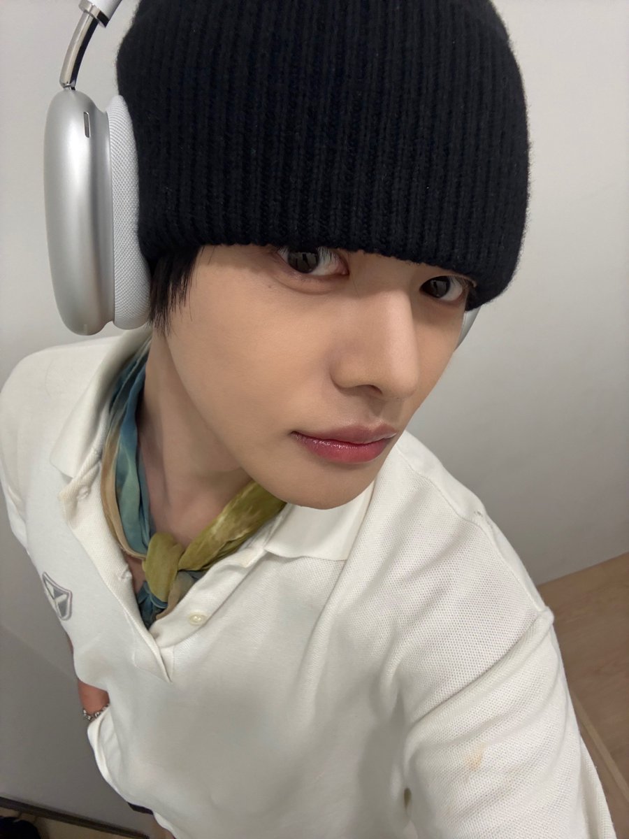 LEOZ_INA's tweet image. [📸] 180426 — ALPHA DRIVE ONE X UPDATE with LEO 

"ALLYZ, apa yang sedang kamu lakukan? 🦜"  

#LEO #리오 #ALD1_LEO #LEELEO #이리오 #リオ #李理悟 #ALPHADRIVEONE #ALD1 #알파드라이브원