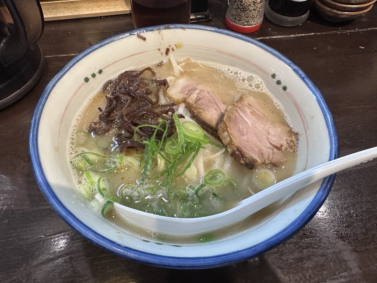 めんめん tweet media