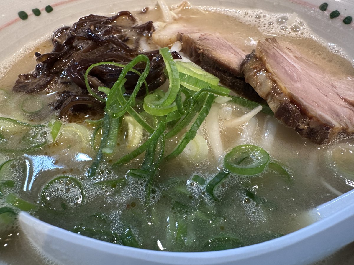 めんめん tweet media