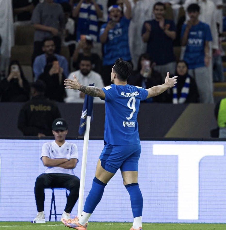 Long text for blue tweet media