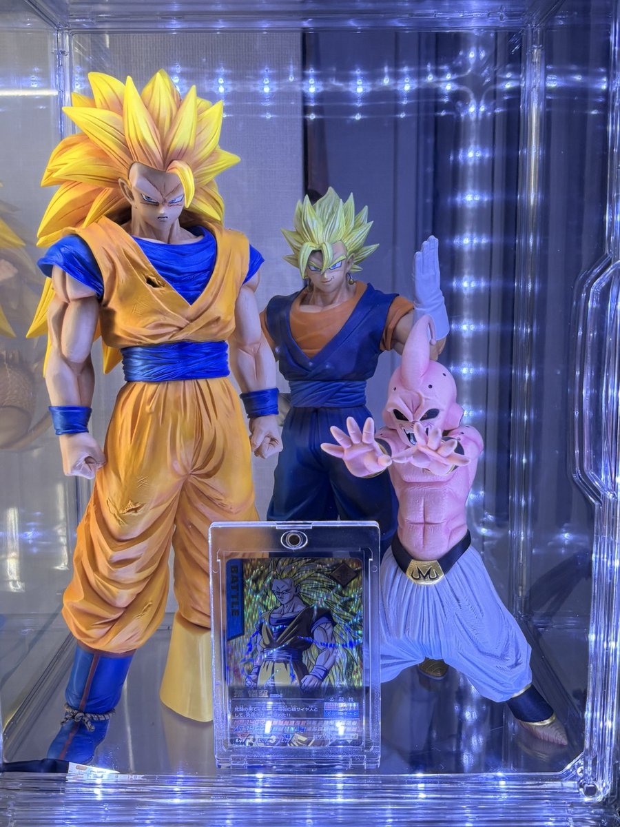 サナリエ tweet media