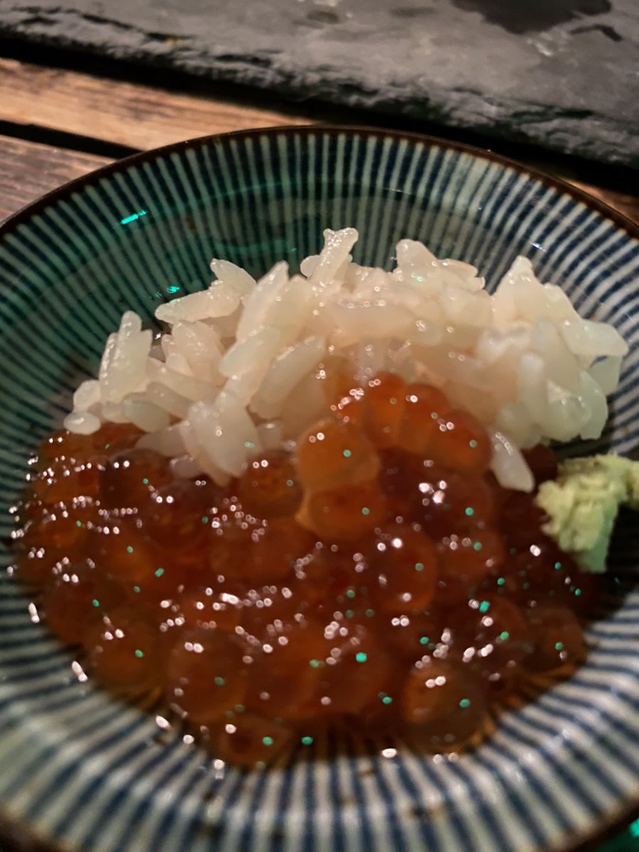 atelier_2009's tweet photo. 【4/23】お寿司会【ミシュラン】
今月もやります、お寿司会!  ミシュラン獲得の江戸前職人をお招きしてほぼ食べ放題、厳選地酒含む飲み放題。 17時半スタート24時迄。
お代は8500円(二時間飲み放題＆30貫程＆寿司屋のおつまみ) or 2000円(おまかせ5貫＆1drink)  学割有。初参加やお一人参加も大歓迎。 世田谷で一番しあわせな夜を是非。 
******************************************
■日時　4月23日(木)
18時～24時
※握りラストは22時です。それ以降は握り置きやおつまみにて。その場合はお値段調整致します。
※何時にいらしても、お寿司は十分な量をご用意致します。
■参加費 8500円(税別) 
※1500円追加で1時間延長ok。
■場所　gallery・cafe&bar「atelier?」
住所：世田谷区北沢2－37－3　2F 
tel :080-6308-6960 
■定員　30名 
※ご予約はDM若しくはお電話にて。人数とご来場時刻を添えてください。Xの仕様により、DM確認出来ない場合がございます。お手数ですが、こちらからの返信が遅い場合はお電話にてご確認ください。