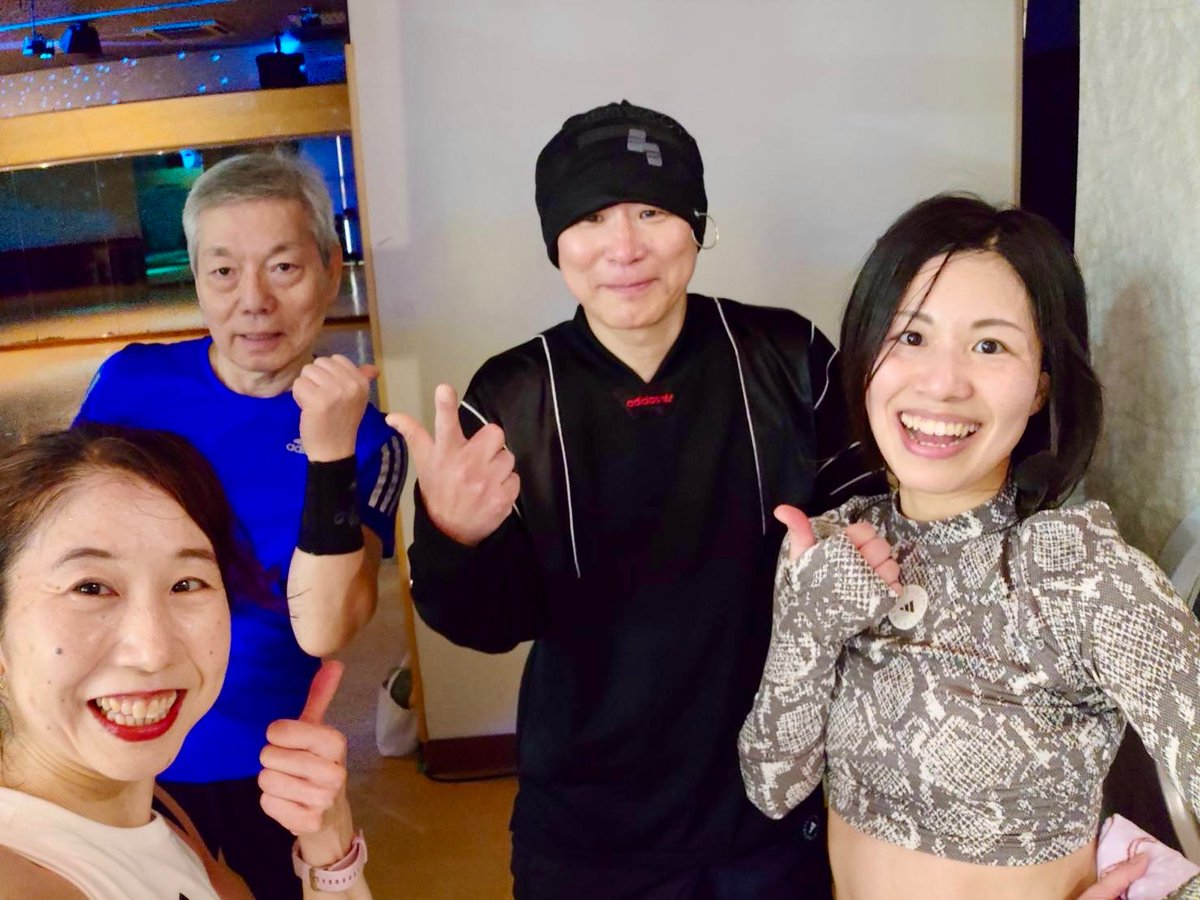 mikkun_a7's tweet photo. 赤羽 #ジェクサー #フィットネス #ボディジャム　#BodyJam 115番
大手毬　オオデマリ　八重桜は風が吹けば花ふぶき　ツツジ https://t.co/tCfdf3Chrq