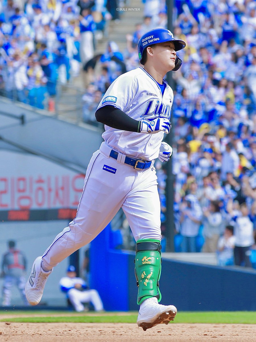 푸른겨울💙 tweet media