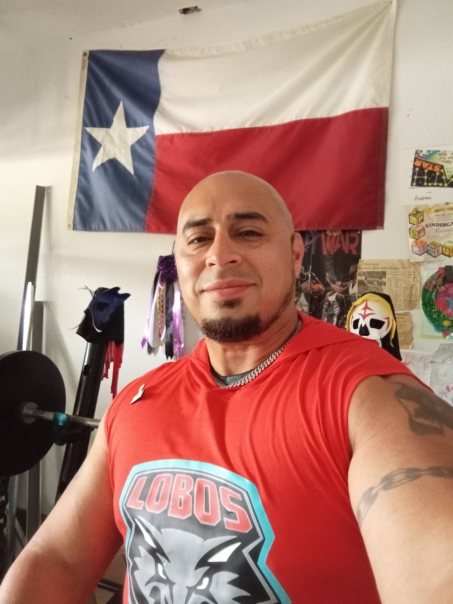 ACortinas87's tweet photo. Good Saturday morning from South Texas and the Gulf of America! โ๐ค ๐จ๐ฑโค๏ธ๐ค๐๐บ๐ฒ
It's a Flag Football double header and I'm excited. First game of the season and I'm wearing my #remembercharlie pin. I hope everyone has an amazing Saturday! ๐ https://t.co/tudWcGdiKq