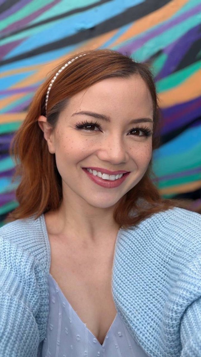 RedHeadAliceLittle tweet media