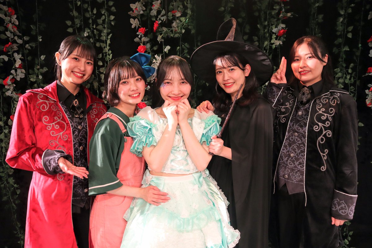Marbostar's tweet photo. 杏菜ちゃん生誕🌳
杏菜ちゃんワールド全開のミュージカルが面白かった！

1回きりなのがもったいない。ツアーしてほしい

#九州女子翼
#木城杏菜 https://t.co/p5EJCREJpA