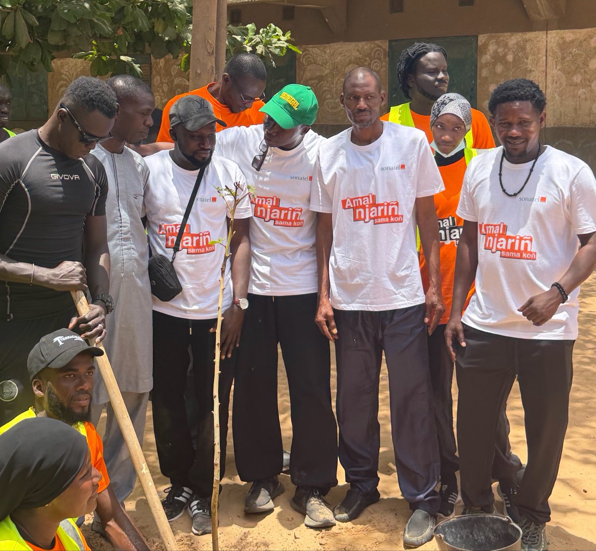 𝑺𝑬𝒀𝑫𝑰𝑵𝑨 tweet media