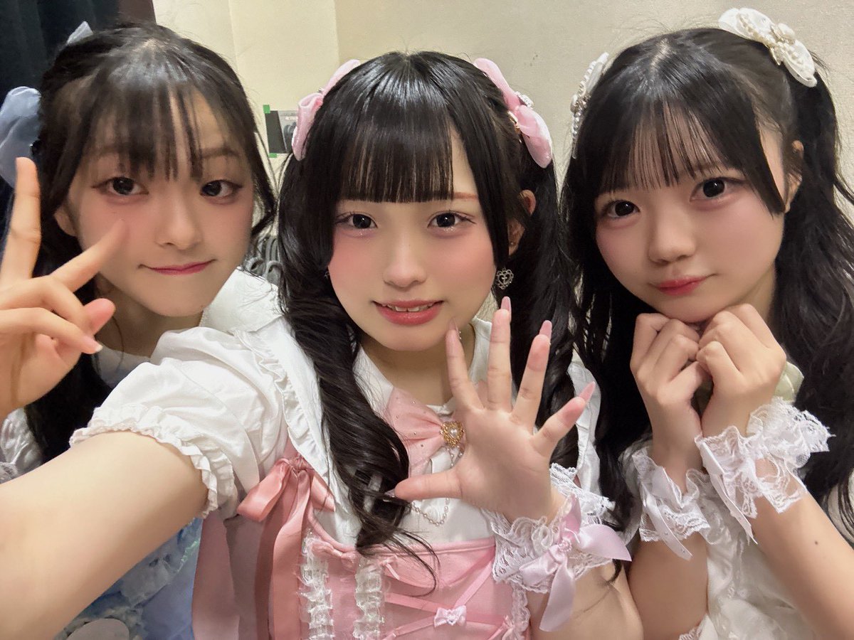 白鳥ひな@Re:five tweet media