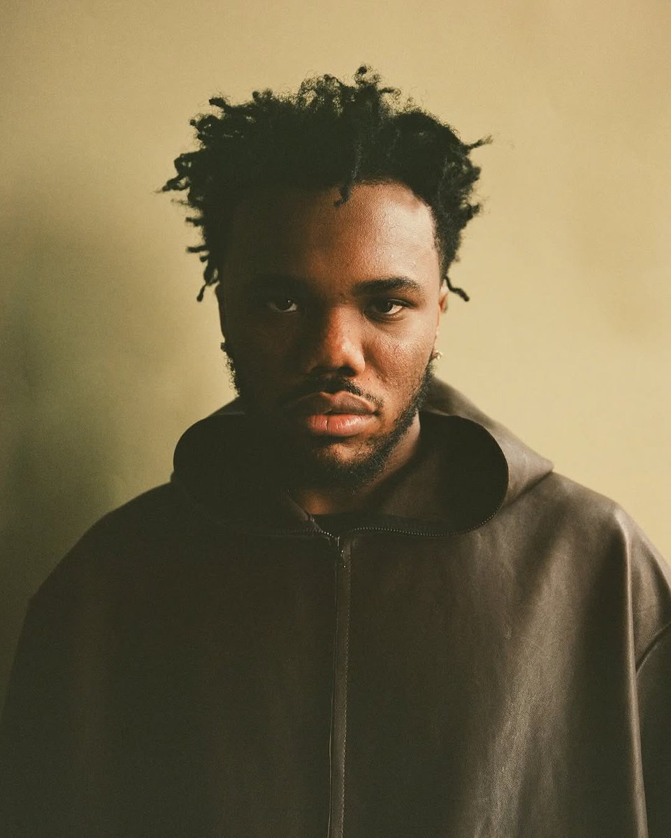 FleeksDaily. tweet media