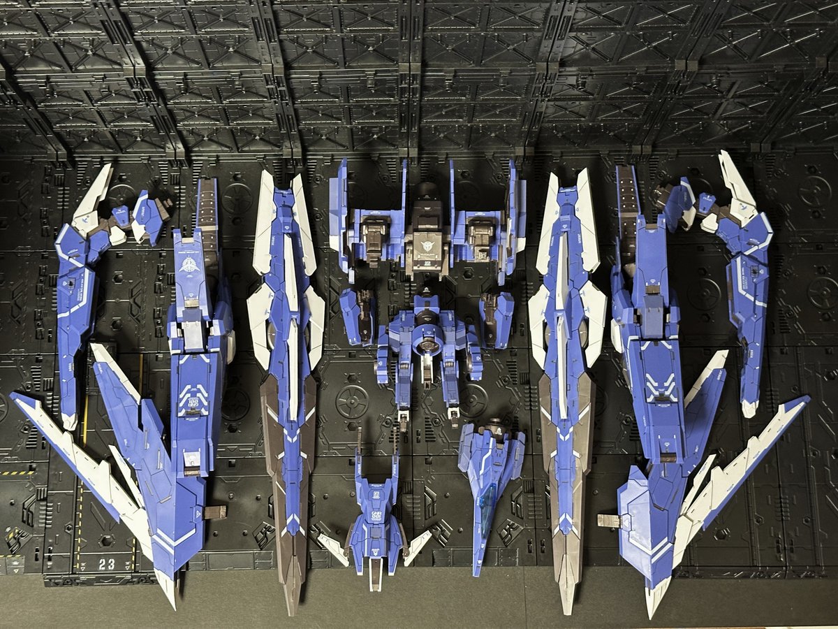 UNICORN_G_RX0's tweet photo. AK Model AKMG001 1/00 GNアームズ TYPE-E 完成
でかいです、合金フレームではありませんが保持力バッチリ👍
これからMGエクシア接続します。
#プラモデル
#模型
#海外製プラモ
#中華プラモ
#MG
#エクシア
#EXIA https://t.co/WBwMXzIVNQ