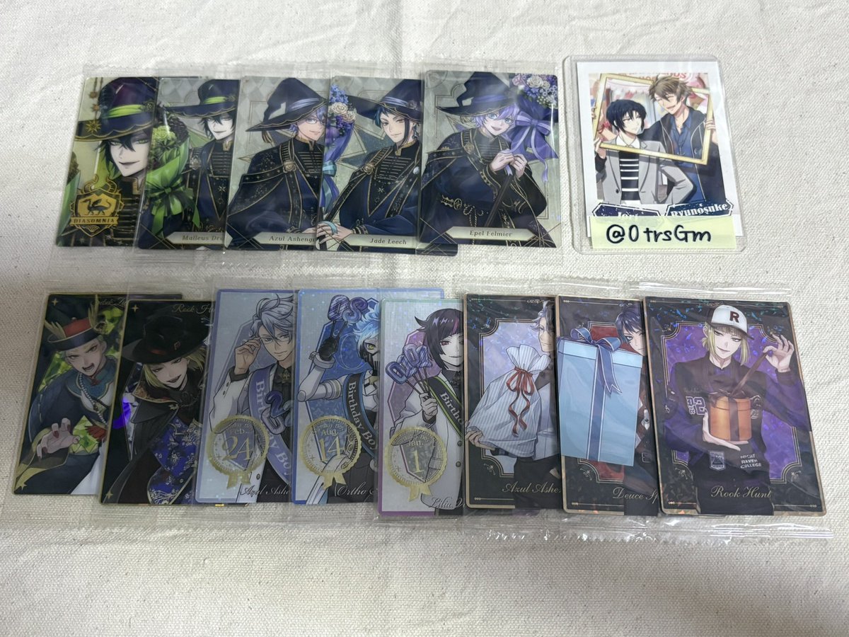 なこ tweet media