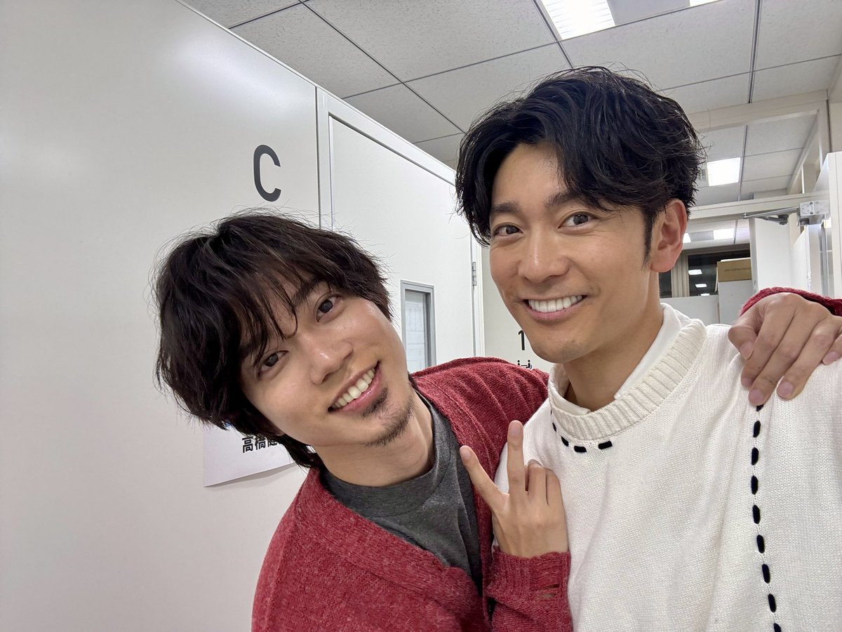 ABEMA『波乗りSPLASH CAFE 2号店』#3

ありがとうございました！

久しぶりの健介圭介、

そしてとても久しぶりで熱い再会の和田くん！

いやぁテンション上がる布陣でしたな。

今宵も楽しい時間をありがとうございました！

#和田雅成 #高橋健介 

abema.tv/channels/boatr…