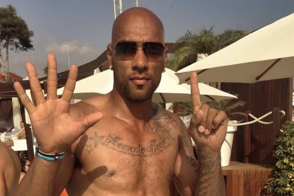 Tom (@tomwush) on Twitter photo 